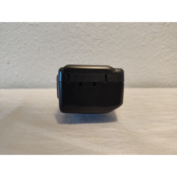 Studio 35 ST-200 Point & Shoot Reusable Camera w/Flash Black For Parts No Test - Picture 10 of 16